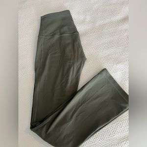 Align Mini Flare Size 4 - Lululemon